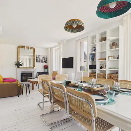 Vue Port - Maison Avec Jardin - 4adultes Et 2enfants